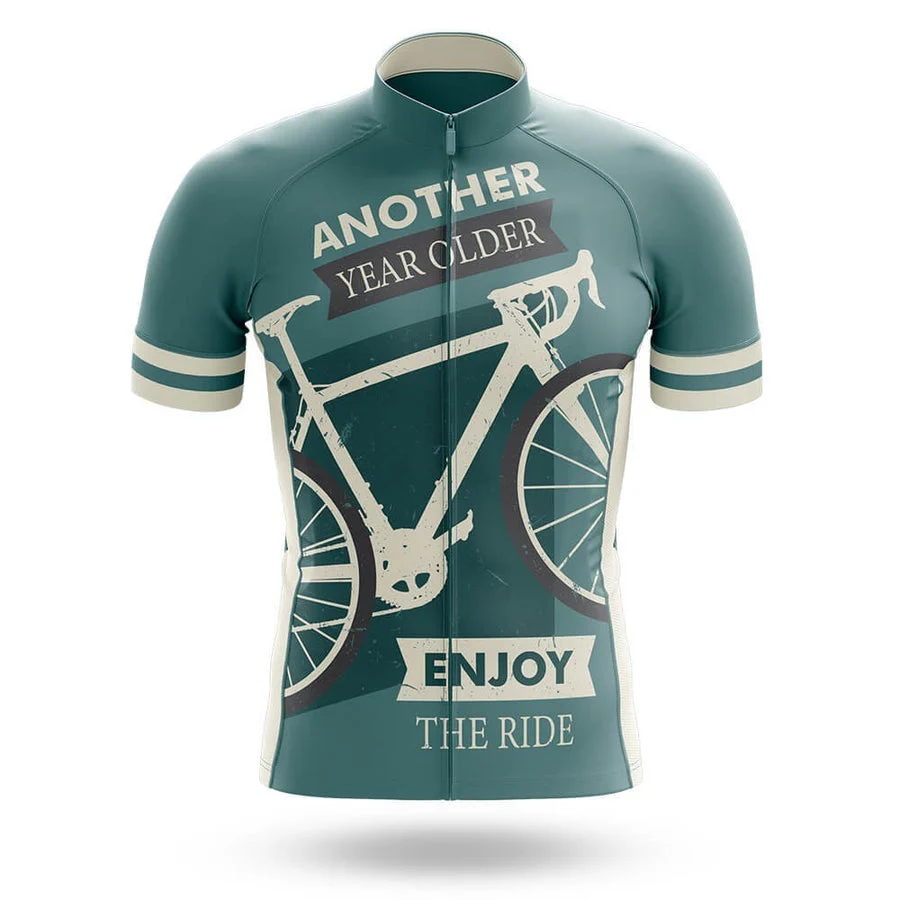 Another Year Older Men's Cycling Kit - Image 3